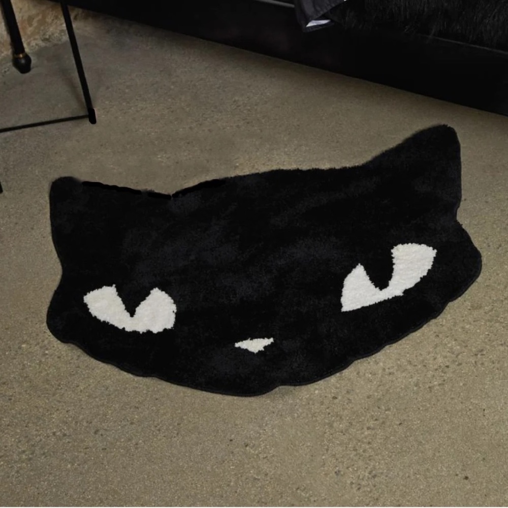 Emily The Strange Old School Style Cat Rug - Picture 2 of 2